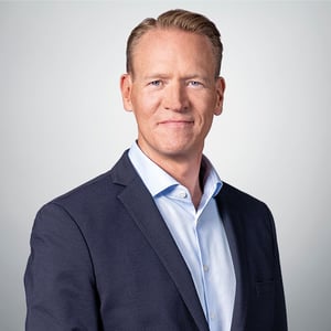 Portrait of Marc Hirtreiter, looking friendly into the camera.